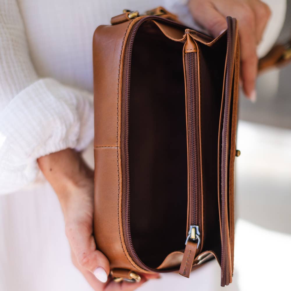 Nomad Crossbody Bag in Black