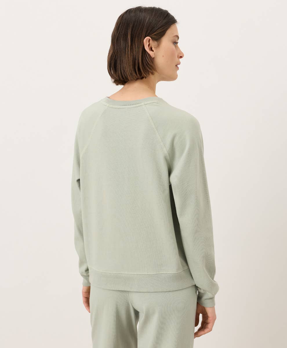 Women's Weekends Relaxed Raglan Sweatshirt