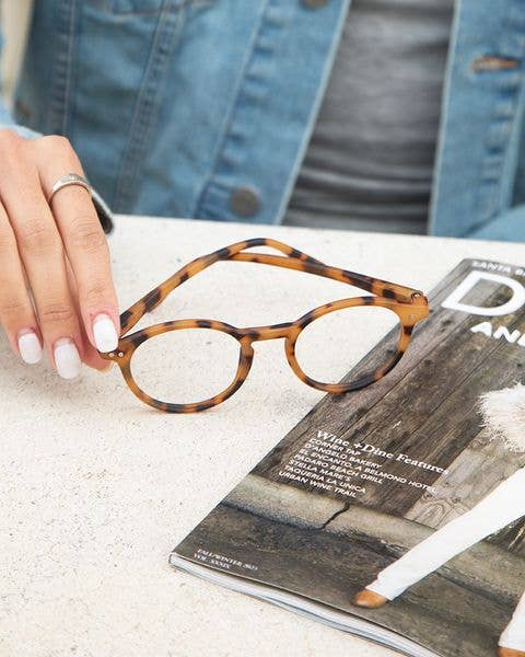 Logan Readers - Soft Honey Tortoise