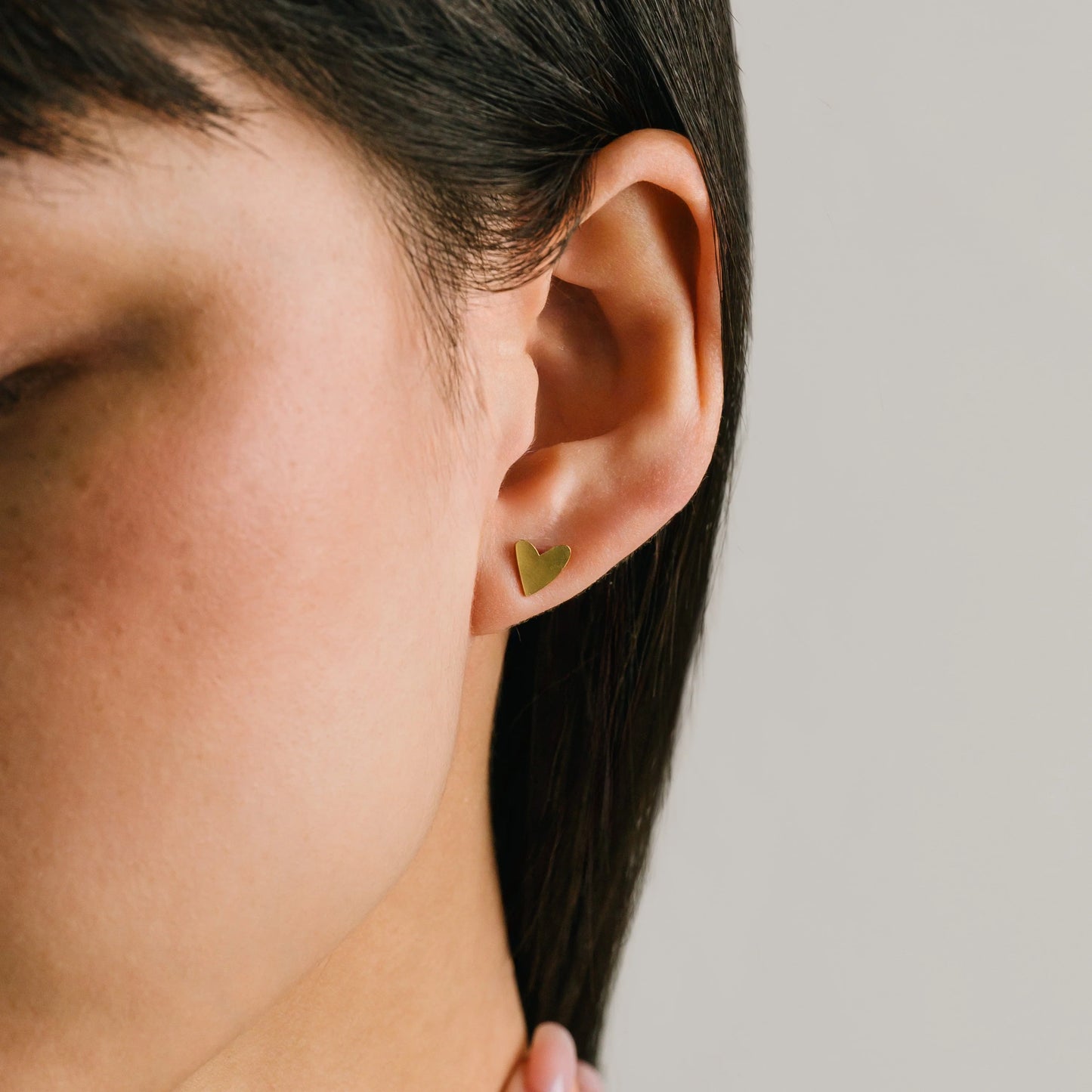 Flirt Stud Earrings in Gold