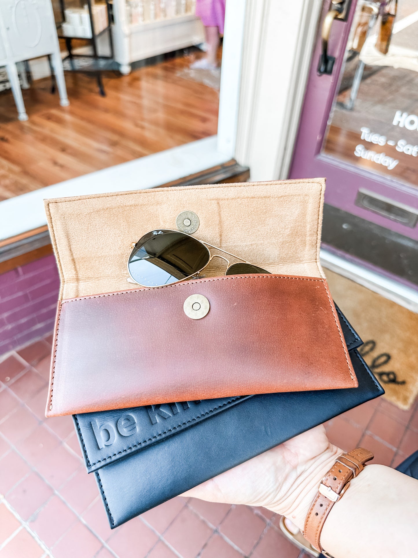 GR be kind. Sunglasses Case in Chestnut