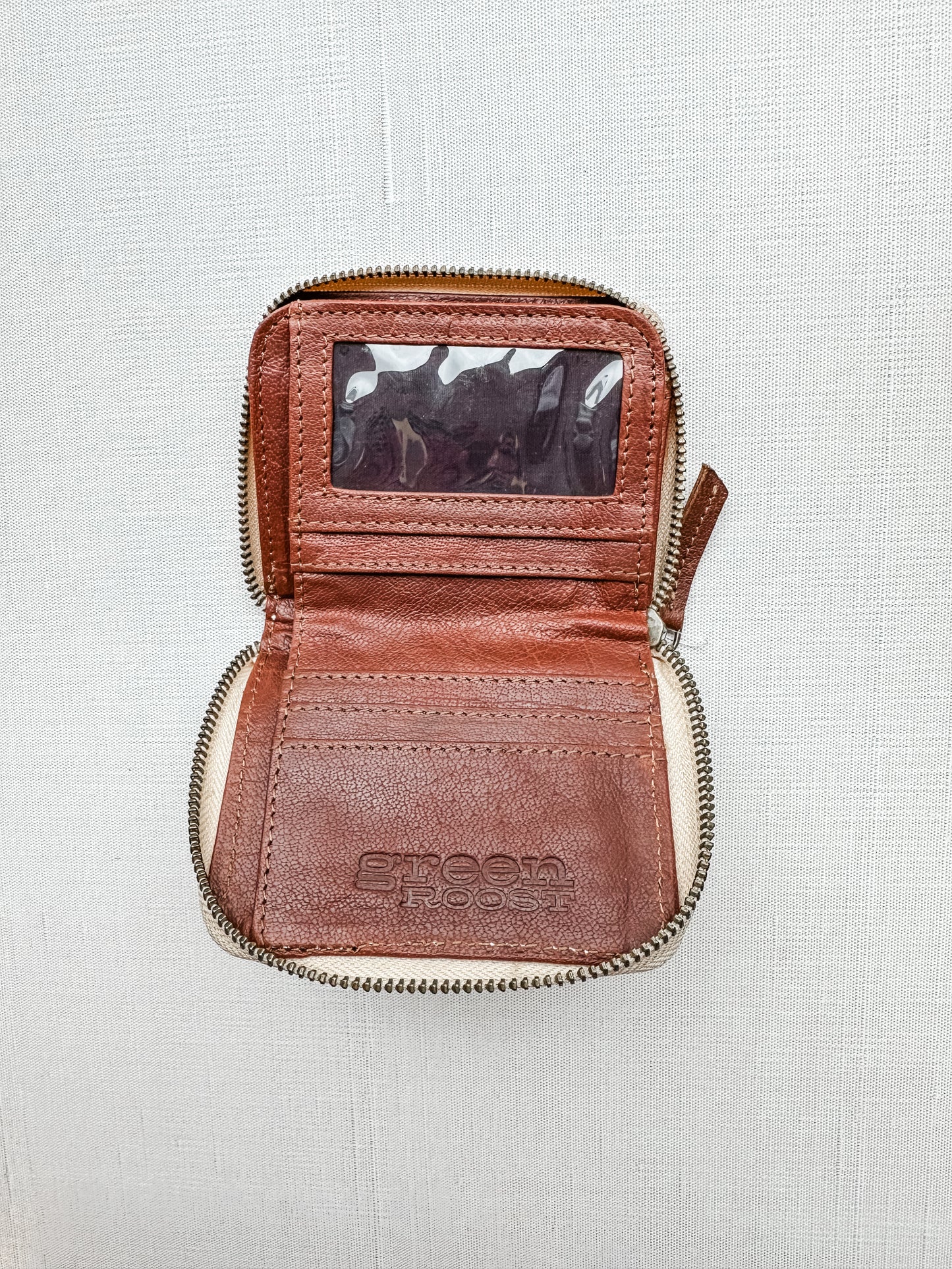 GR Compact Zipper Wallet in Chestnut