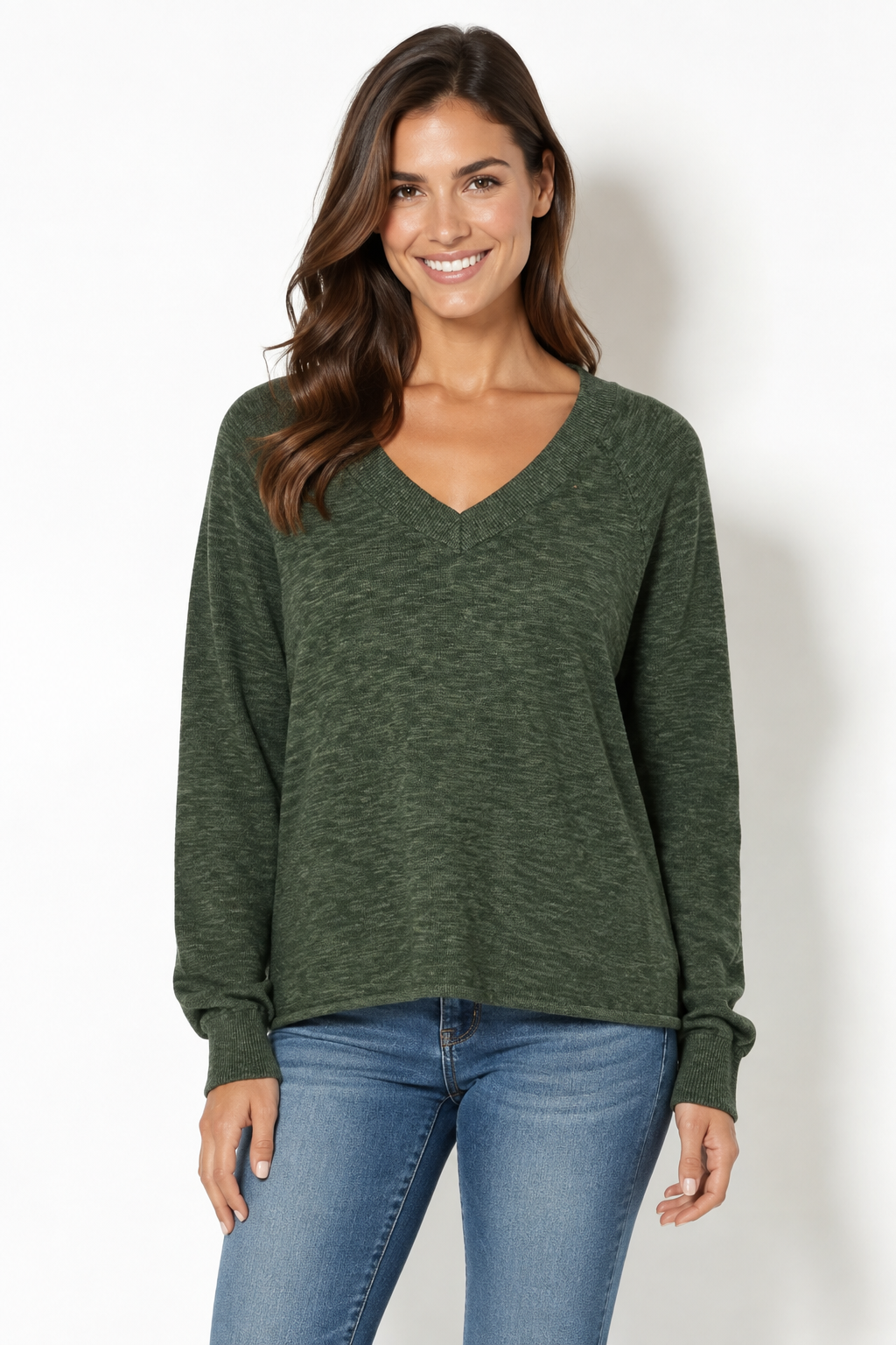 Lightweight V-Neck Sweater in Fern