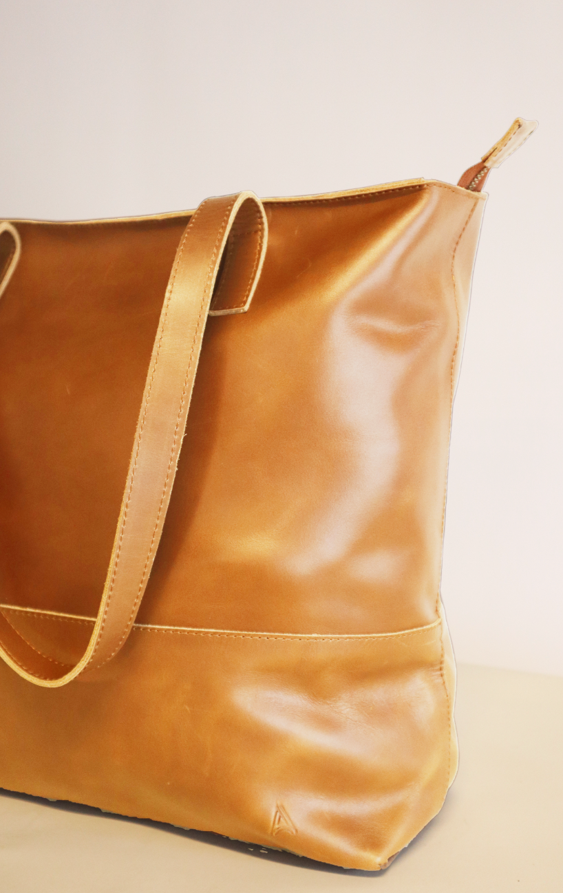 Mamuye Zip Up Tote in Cognac