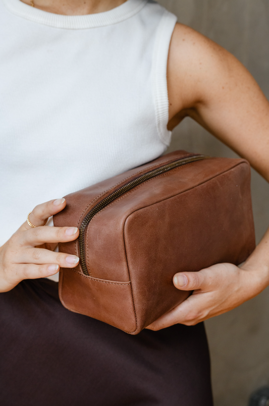 Avery Dopp Kit in Whiskey