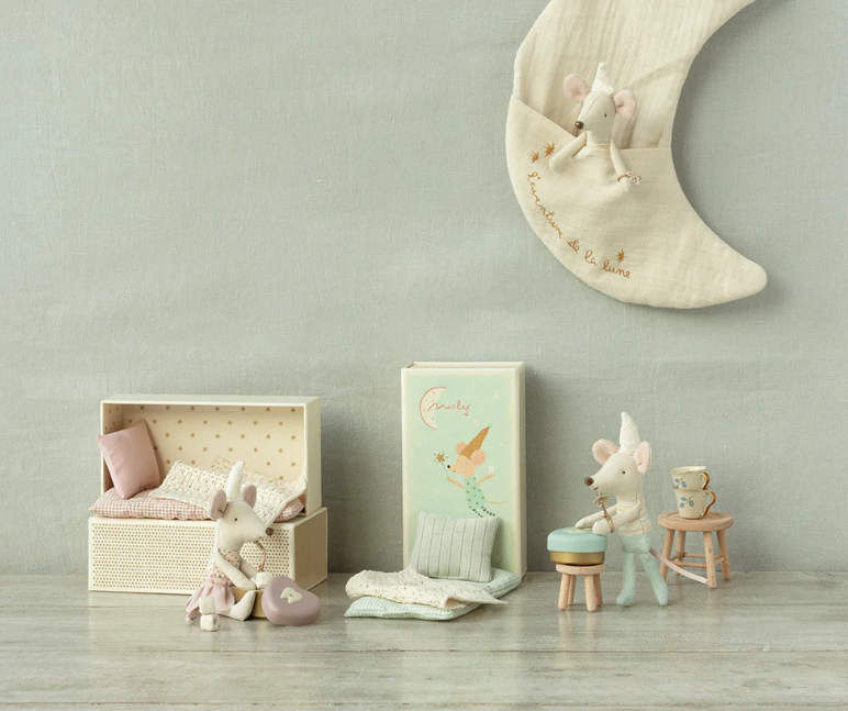 Tooth fairy mouse, Little Sister in matchbox