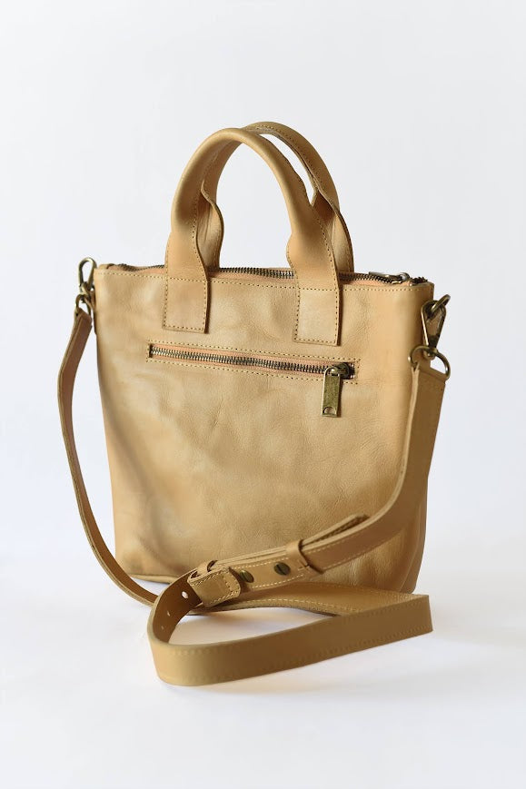 GR Medium Crossbody in Caramel