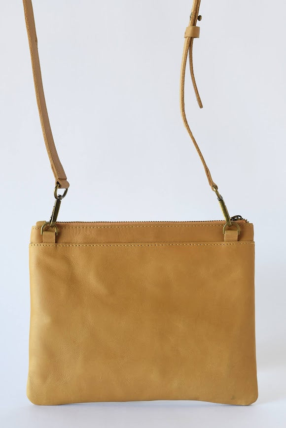 GR Simple Crossbody in Caramel