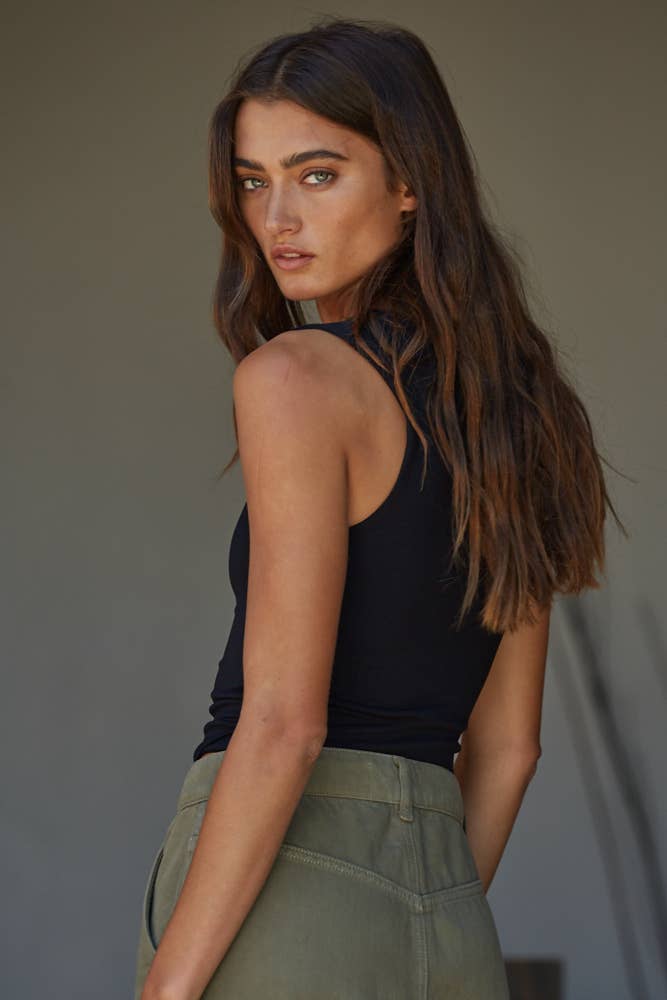 The Double Layered Seamless Tank in Black