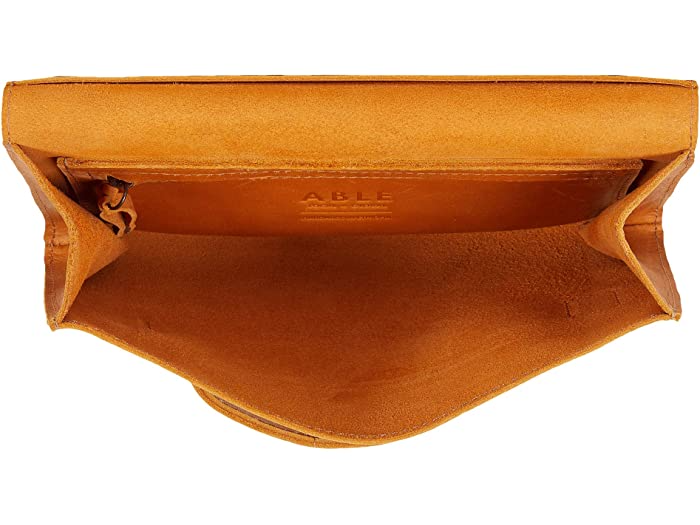 Mare Handled Clutch in Cognac
