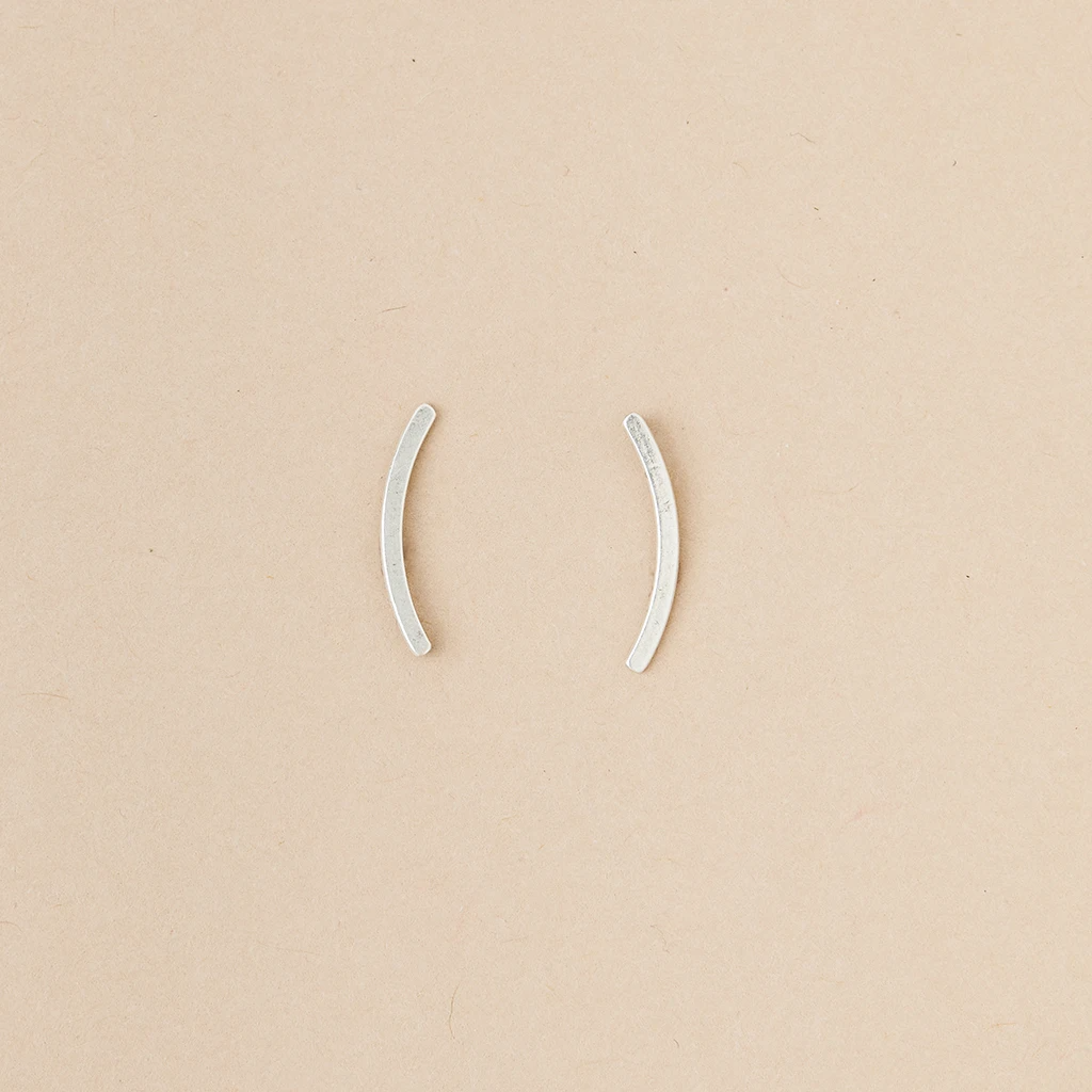 Refined Earring Collection - Comet Curve in Silver