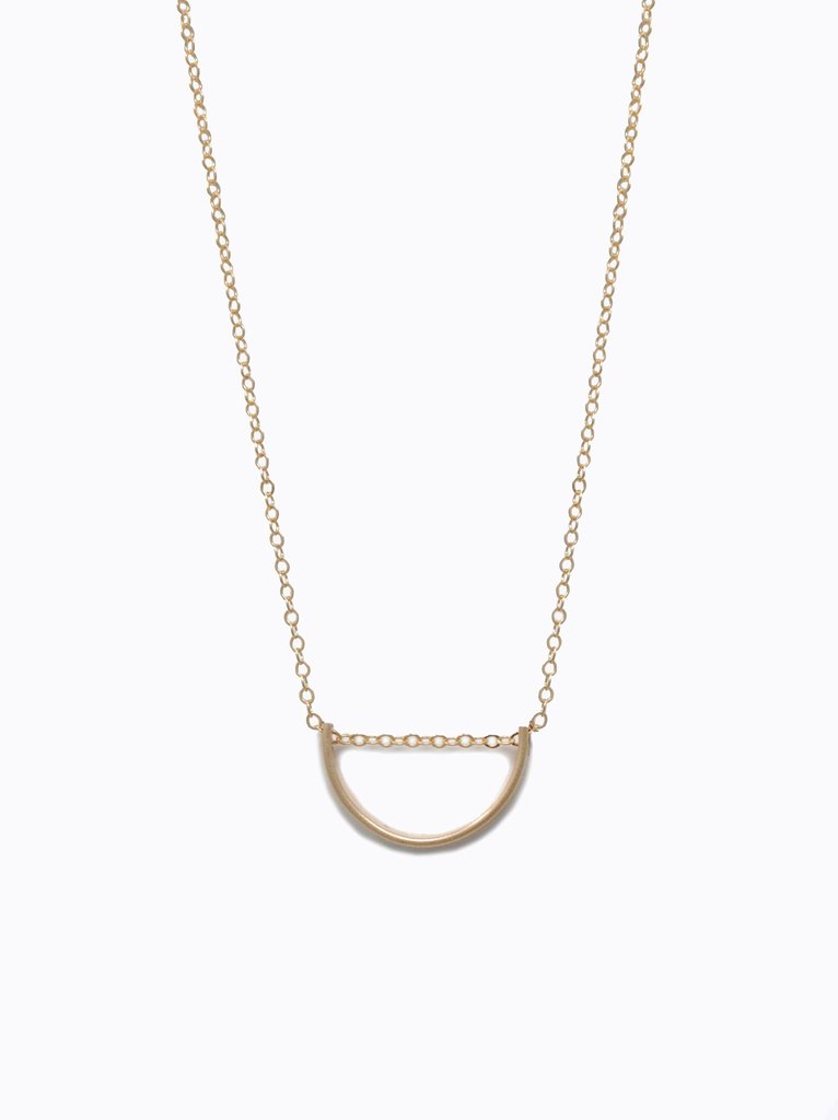 Arch Necklace