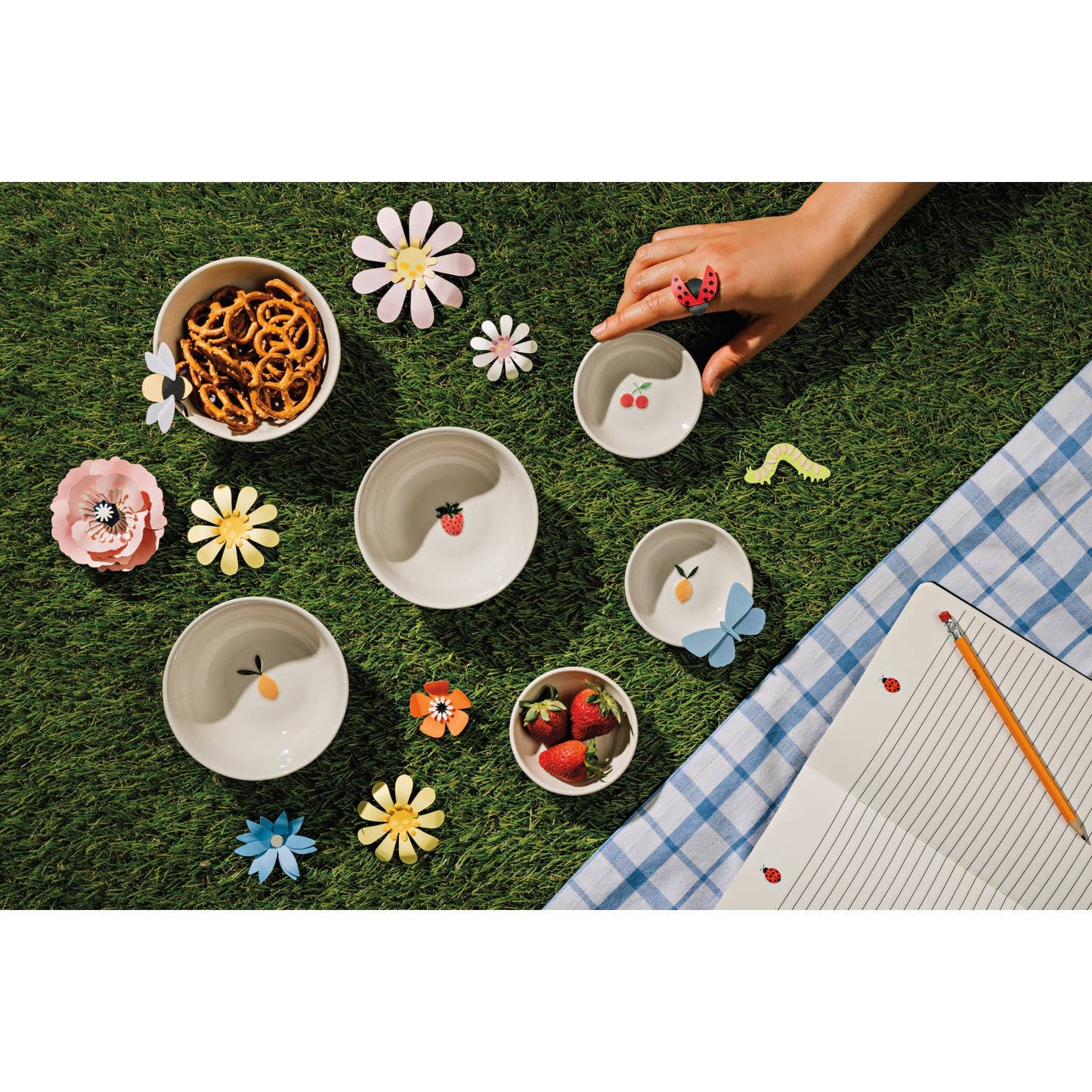 Cherry Embossed Pinch Bowl (3")