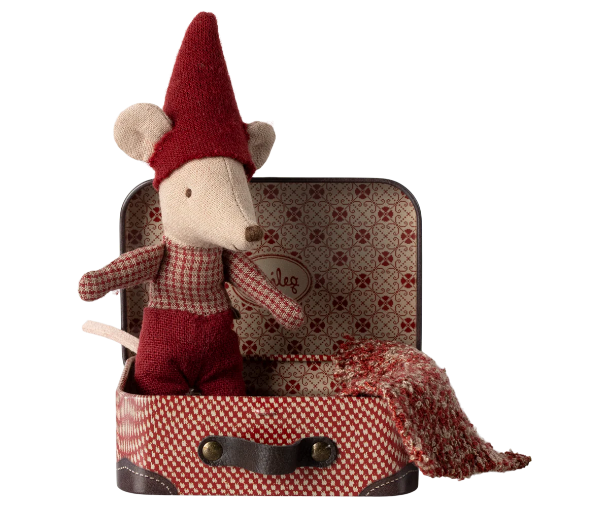 Christmas Mouse in Suitcase