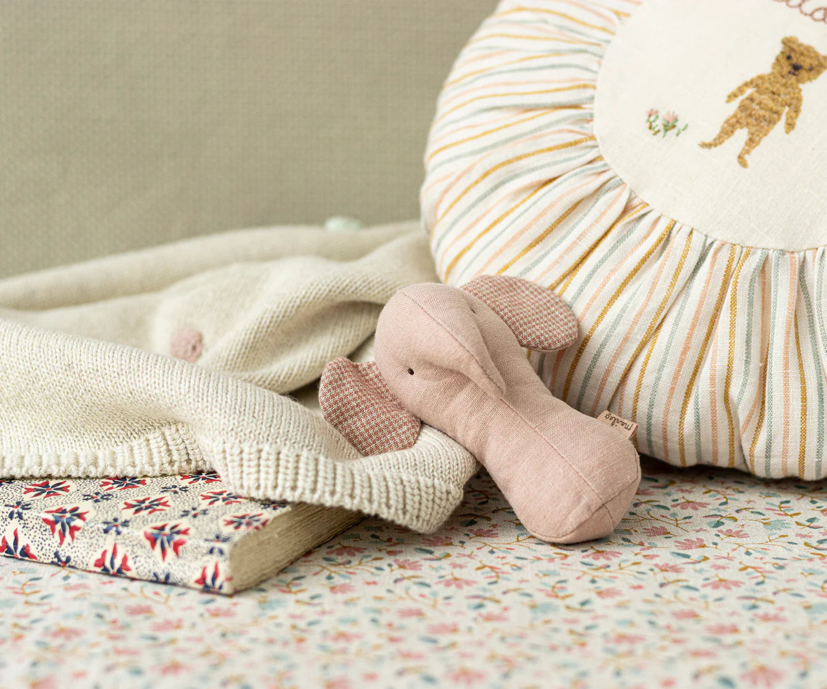 Lullaby Friend, Elephant Rattle in Rose