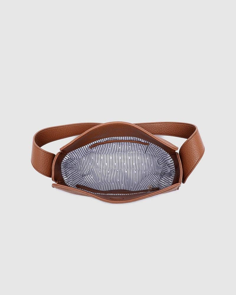 Maddie Shoulder Bag in Tan
