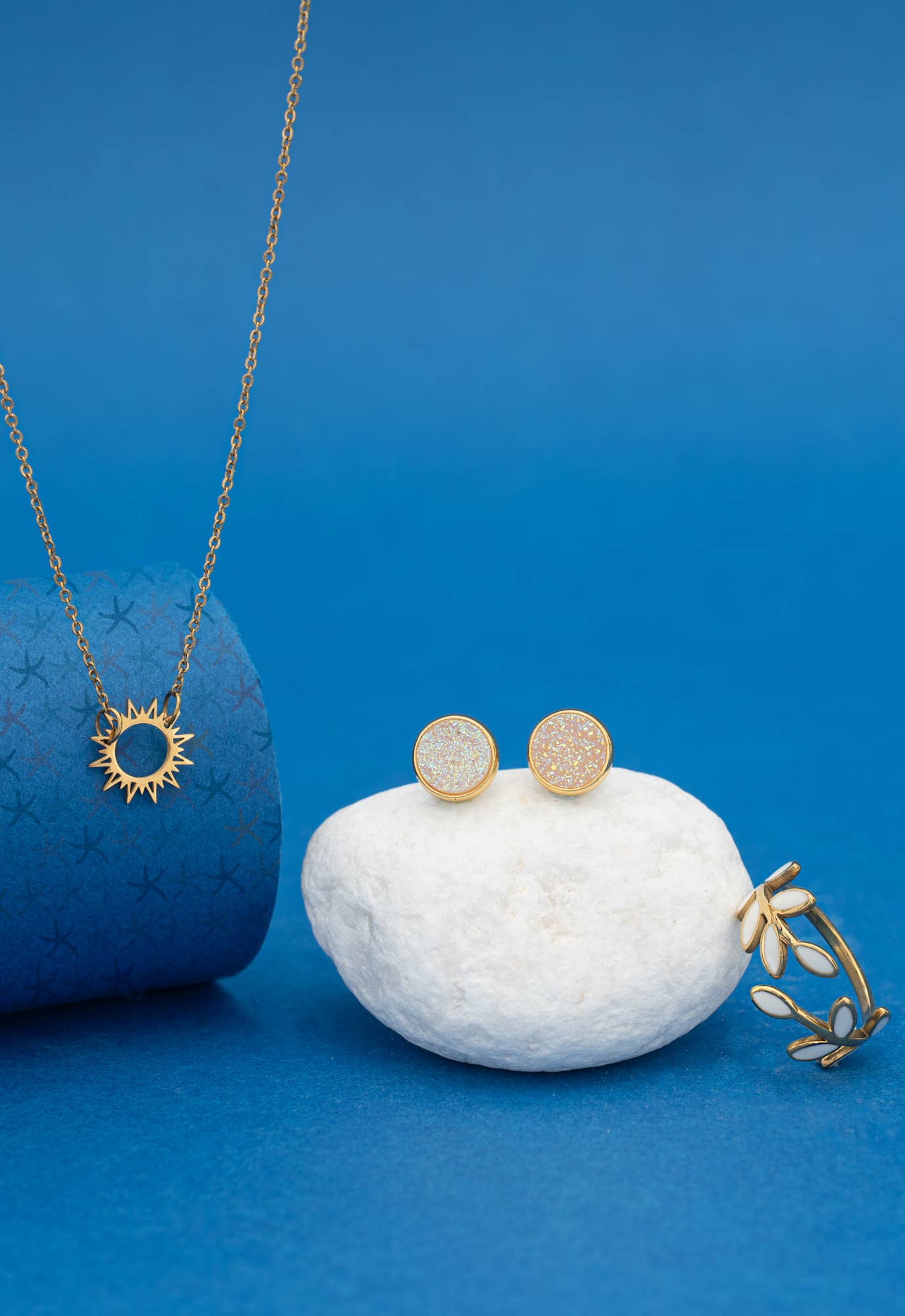 Mallory Necklace in Gold