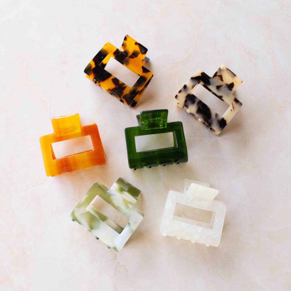 Eco Kylie Cellulose Acetate Hair Clip: Ivory Pearl