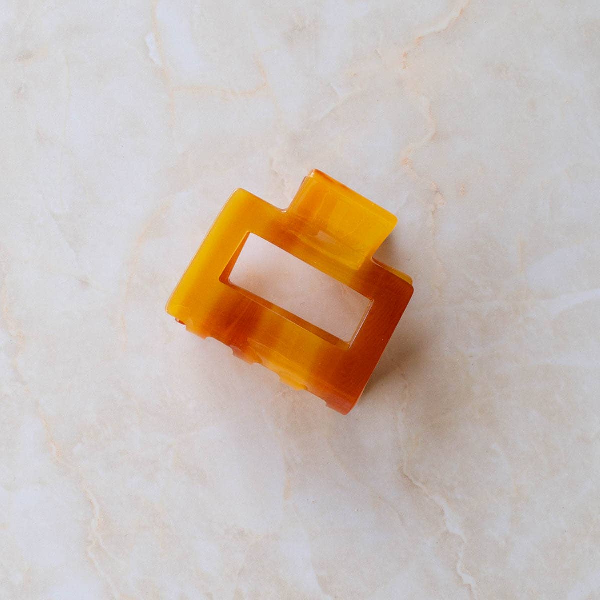 Eco Kylie Cellulose Acetate Hair Clip: Ivory Pearl