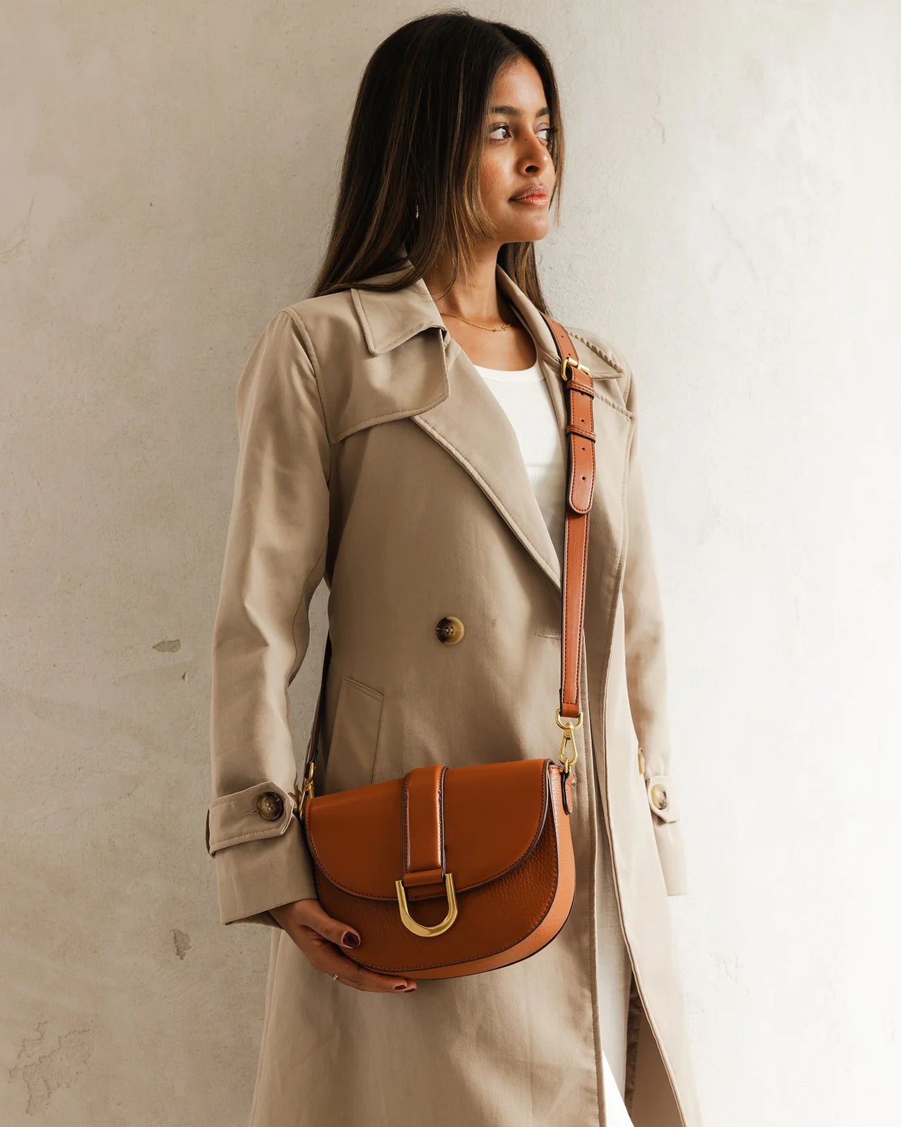 Scarlett Crossbody Bag in Tan