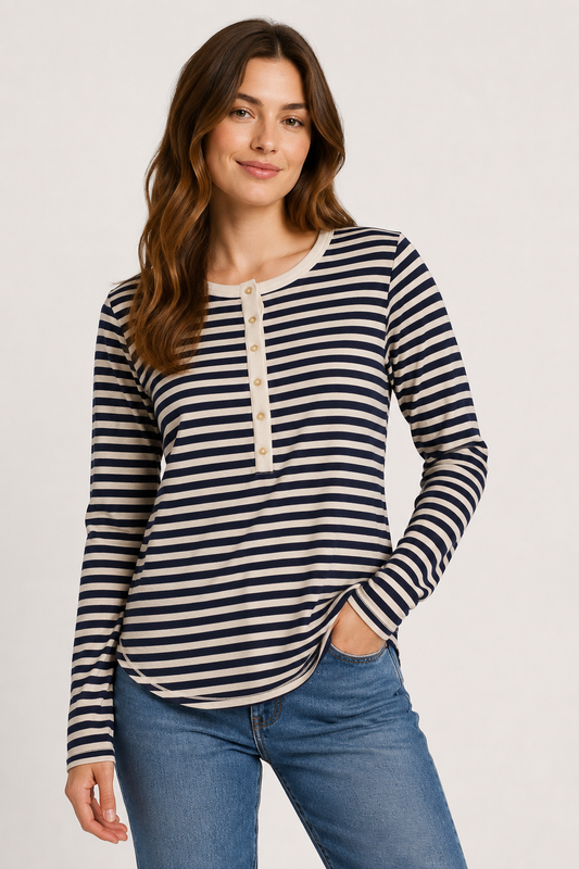 Slim Shirttail Henley in Navy/Oatmeal