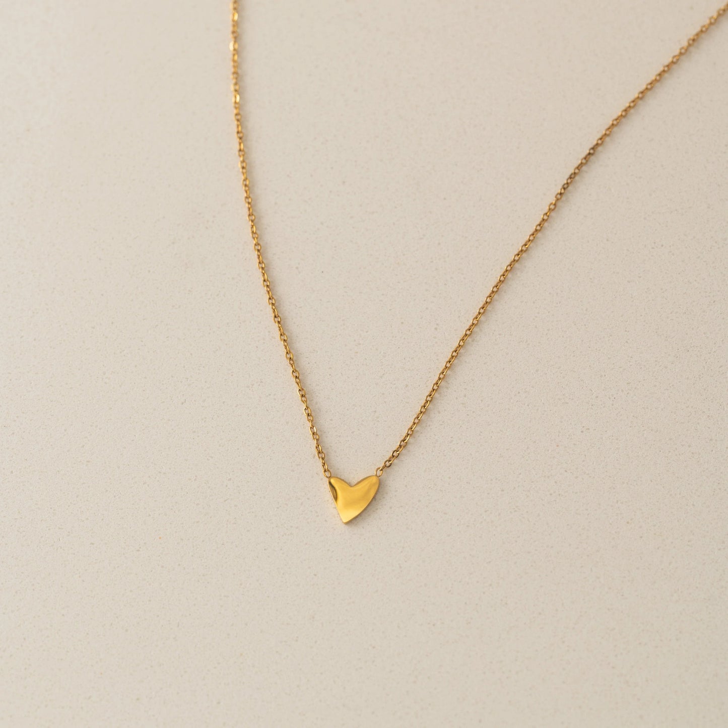Flirt Necklace in Gold