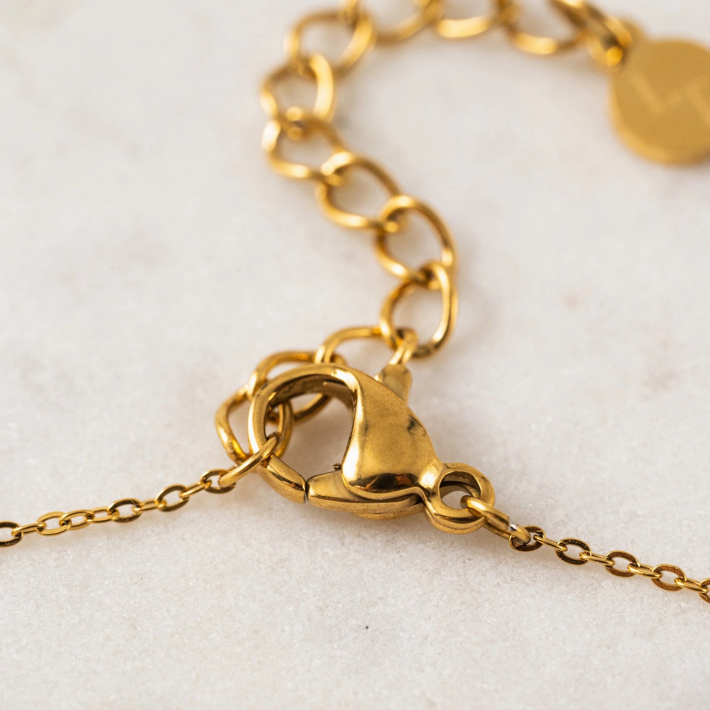 Flirt Bracelet in Gold