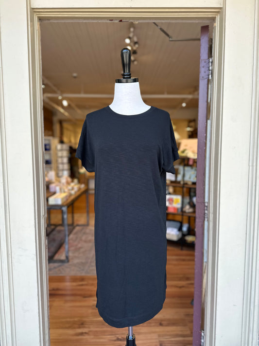 Short Sleeve Dress Side Open in Black