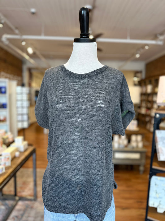 Knit Short Sleeve Top with Side Slit in Charcoal