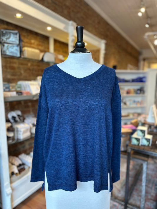 V-Neck Long Sleeve Top in Navy