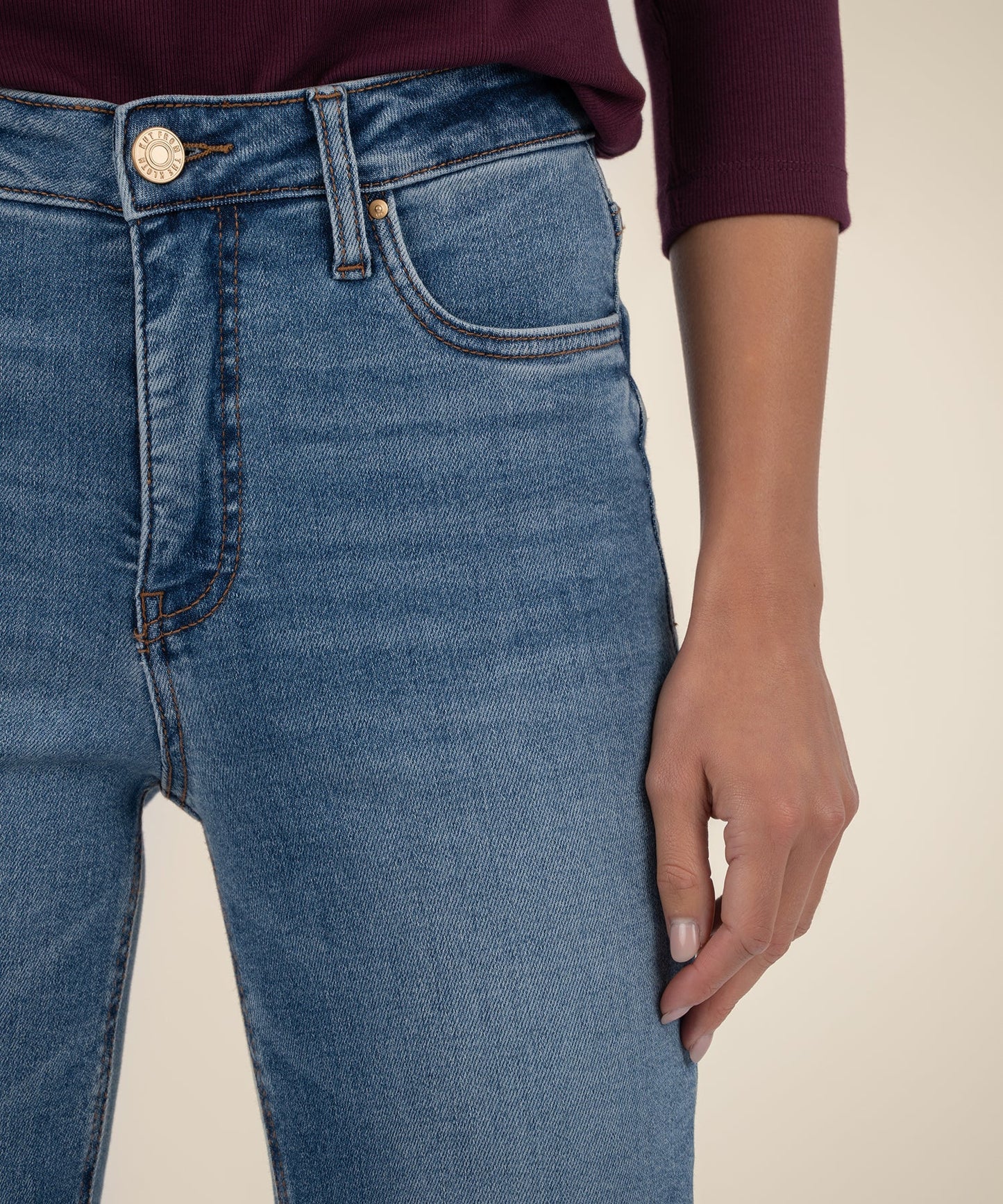 Rachael Mom Jeans in Adherent