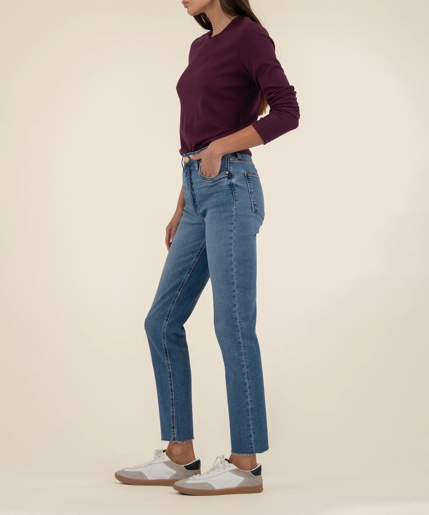 Rachael Mom Jeans in Adherent