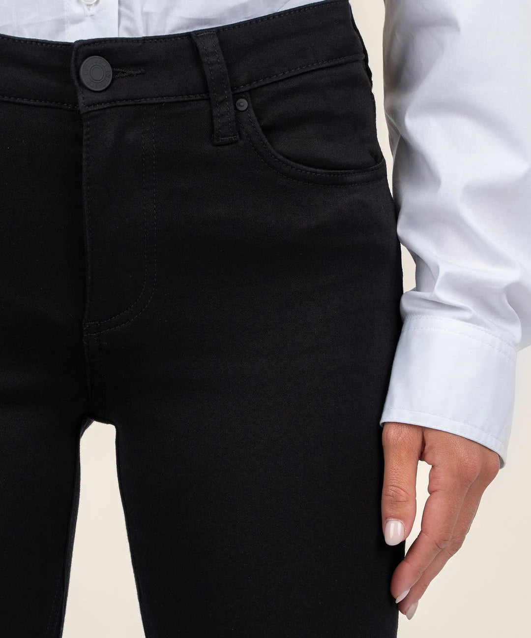 Kelsey Ankle Flare Jeans in Black