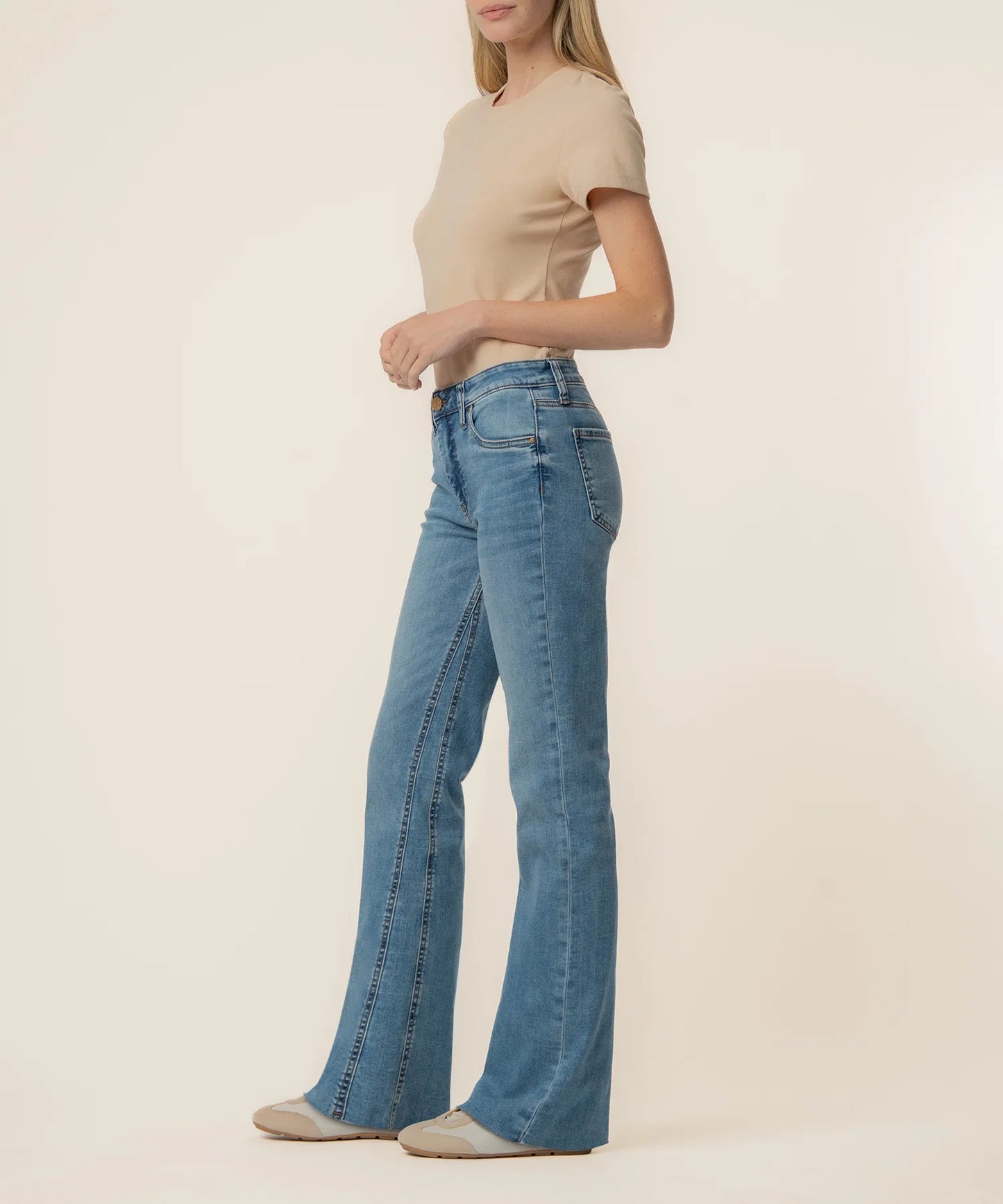 Kelly Kick Flare Jeans in Legend