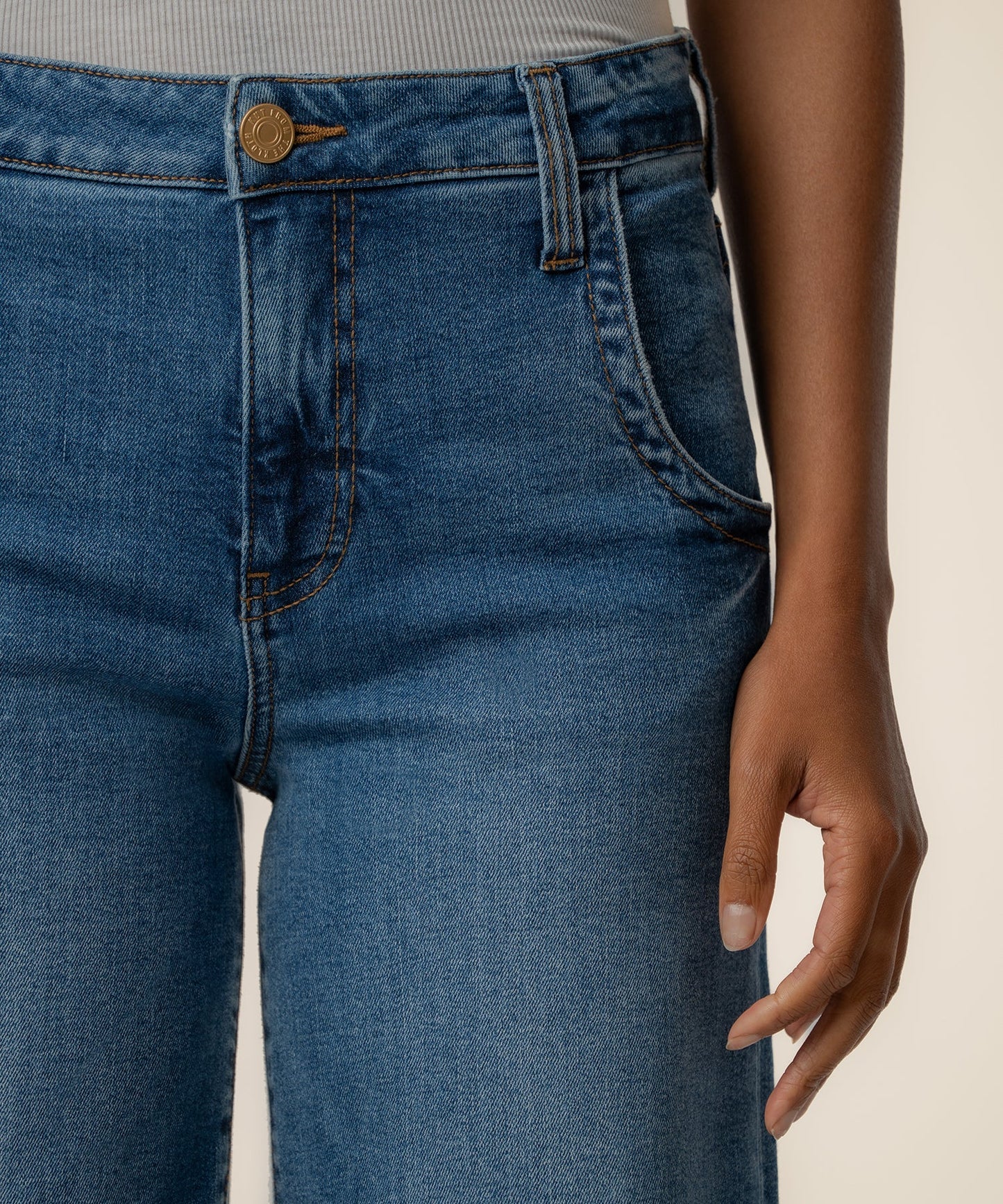 Maya Wide Leg Jeans in Journey