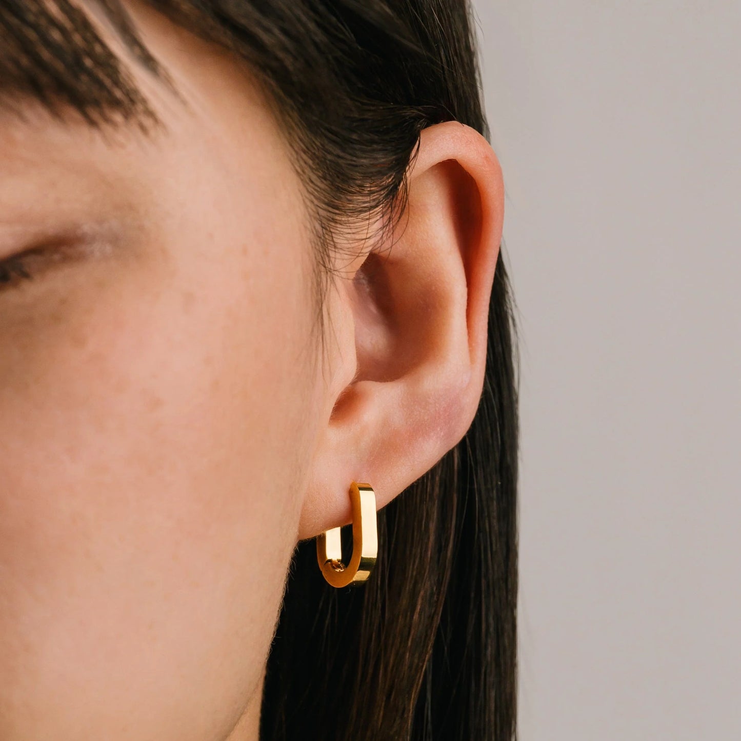 Maya Paperclip Hoops in Gold