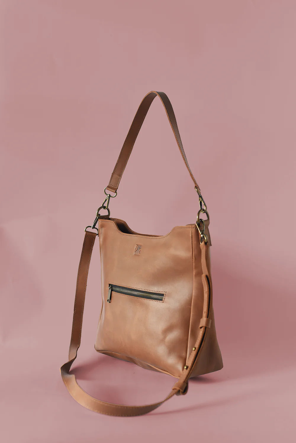 GR Mid-Sized Crossbody in Cognac