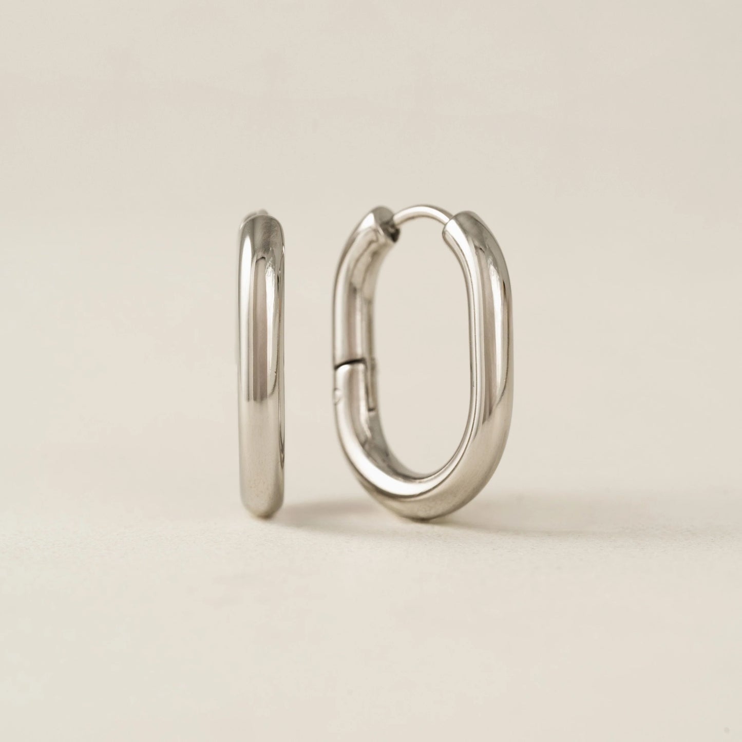 Midi Paperclip Puff Hoop Earrings in Silver (Waterproof)