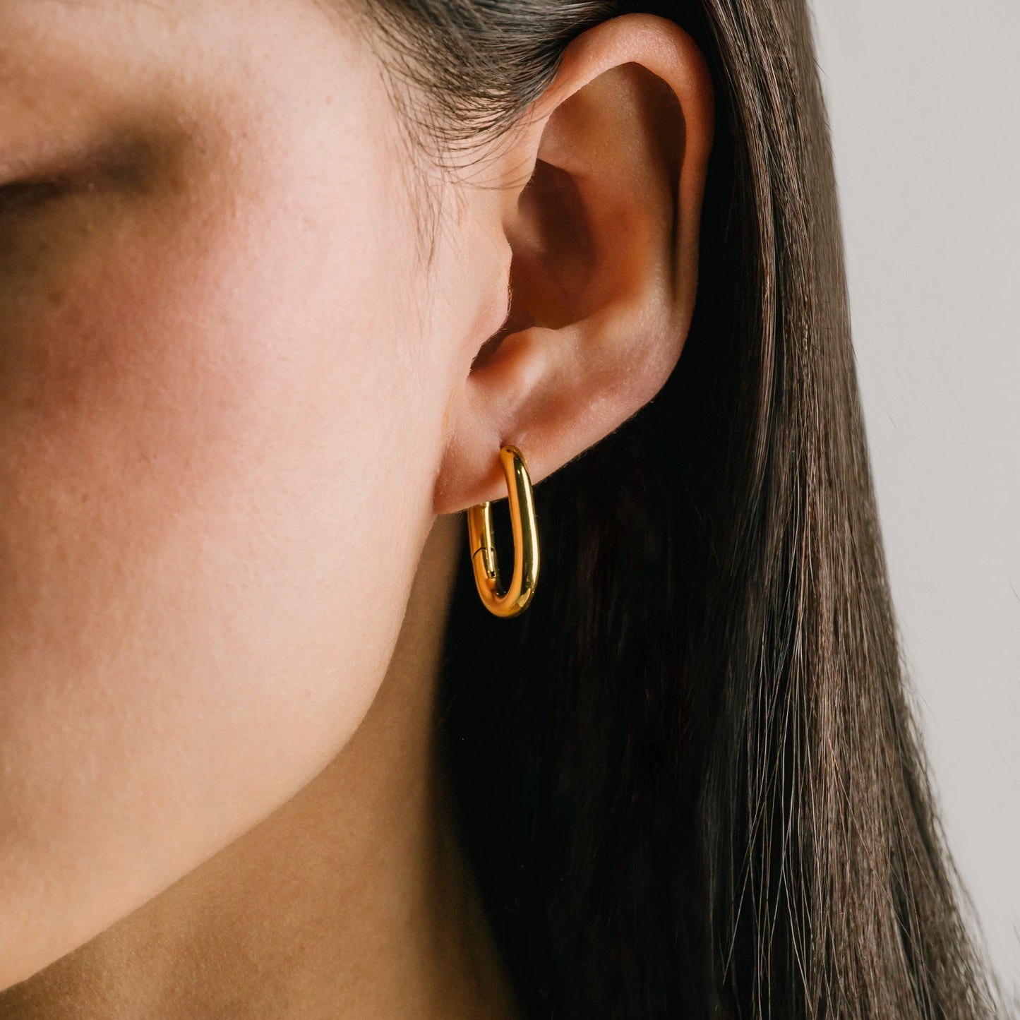 Midi Paperclip Puff Hoop Earrings in Gold (Waterproof)