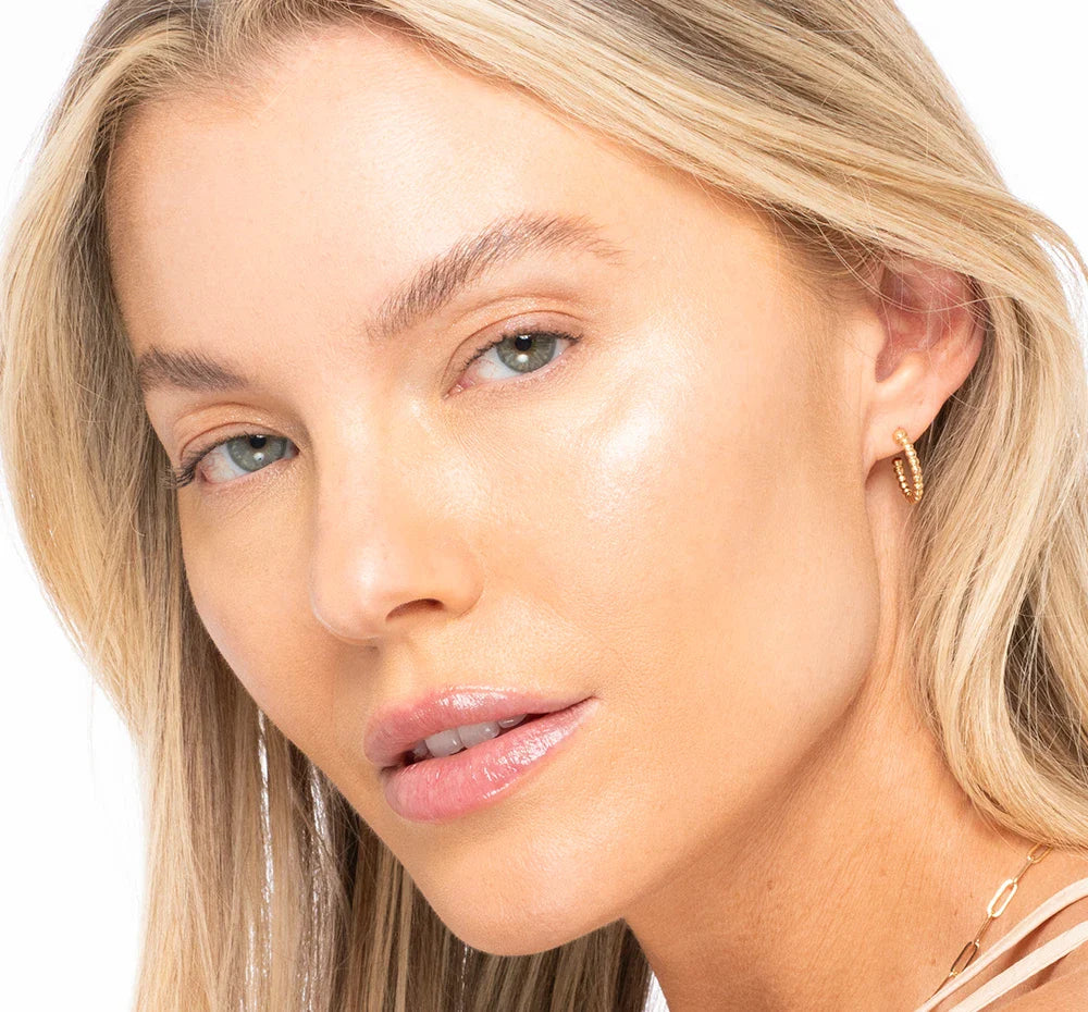 Champagne Moon Dip Illuminating Mousse