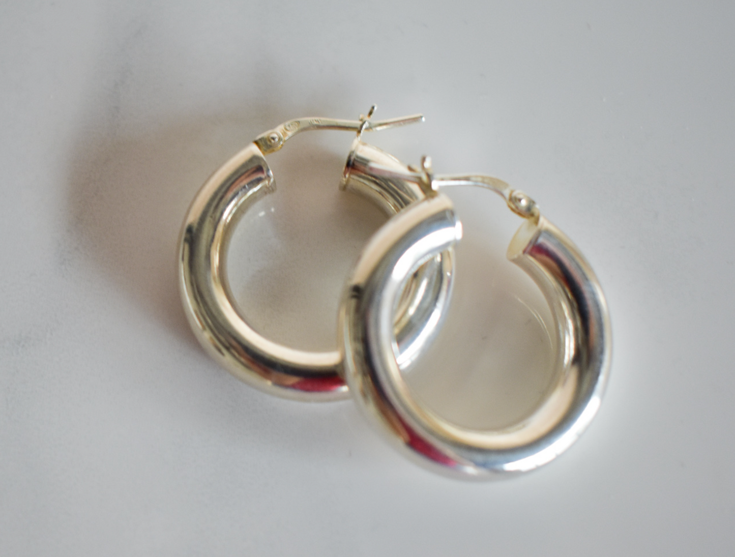 Air Hoops in Silver