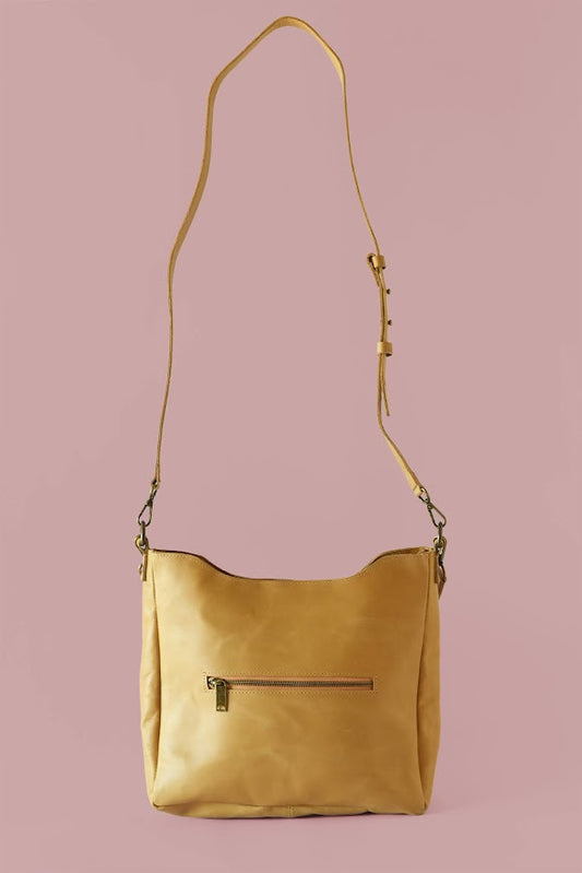 GR Mid-sized Crossbody in Caramel