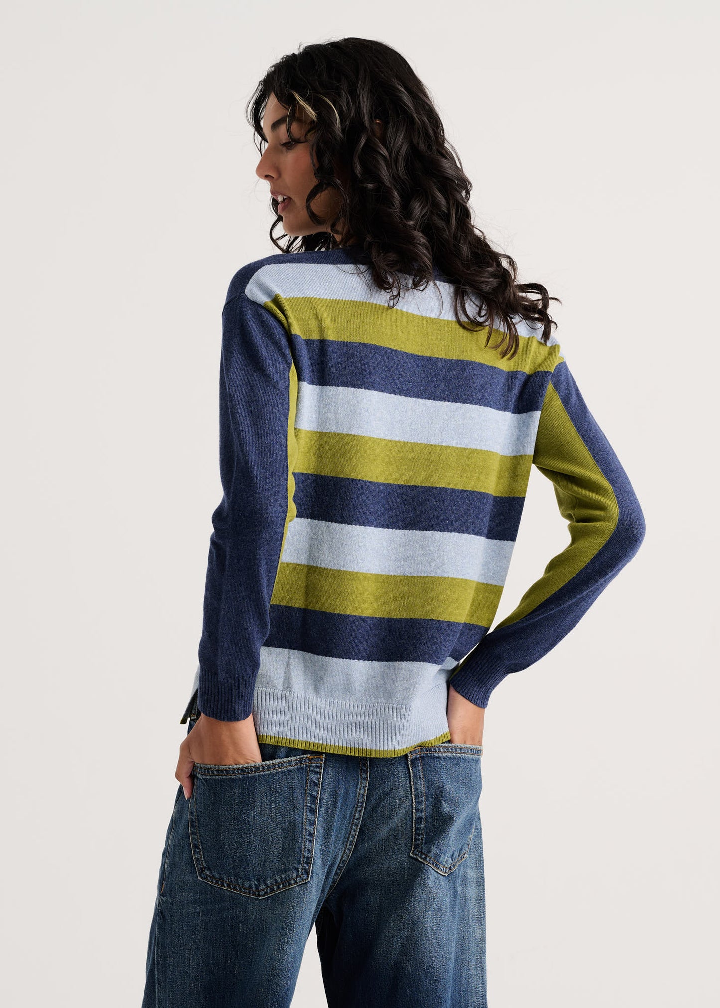Color Theory V Neck Sweater in Jean