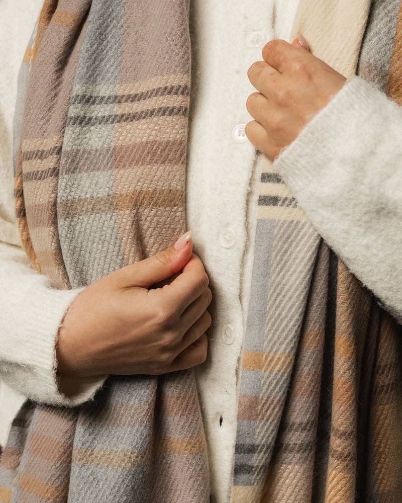 Chester Scarf in Honey