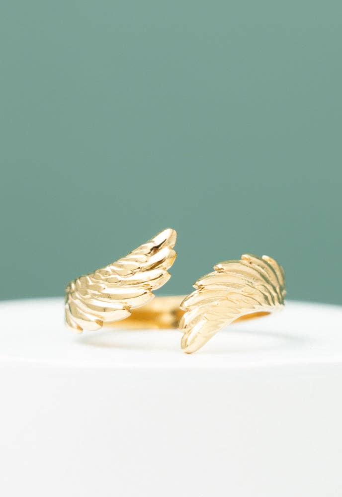 Birds of the Same Feather Ring in Gold