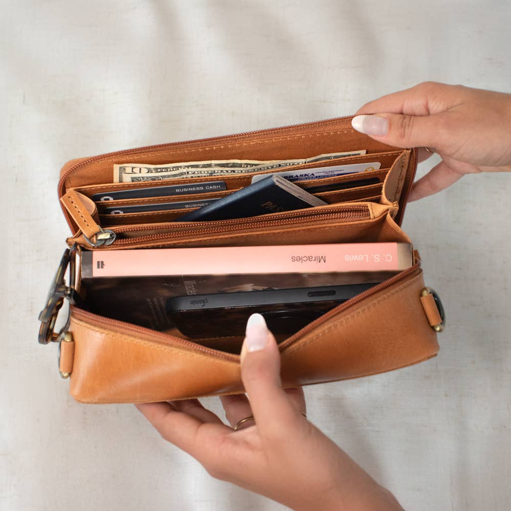 Nomad Crossbody Bag in Black