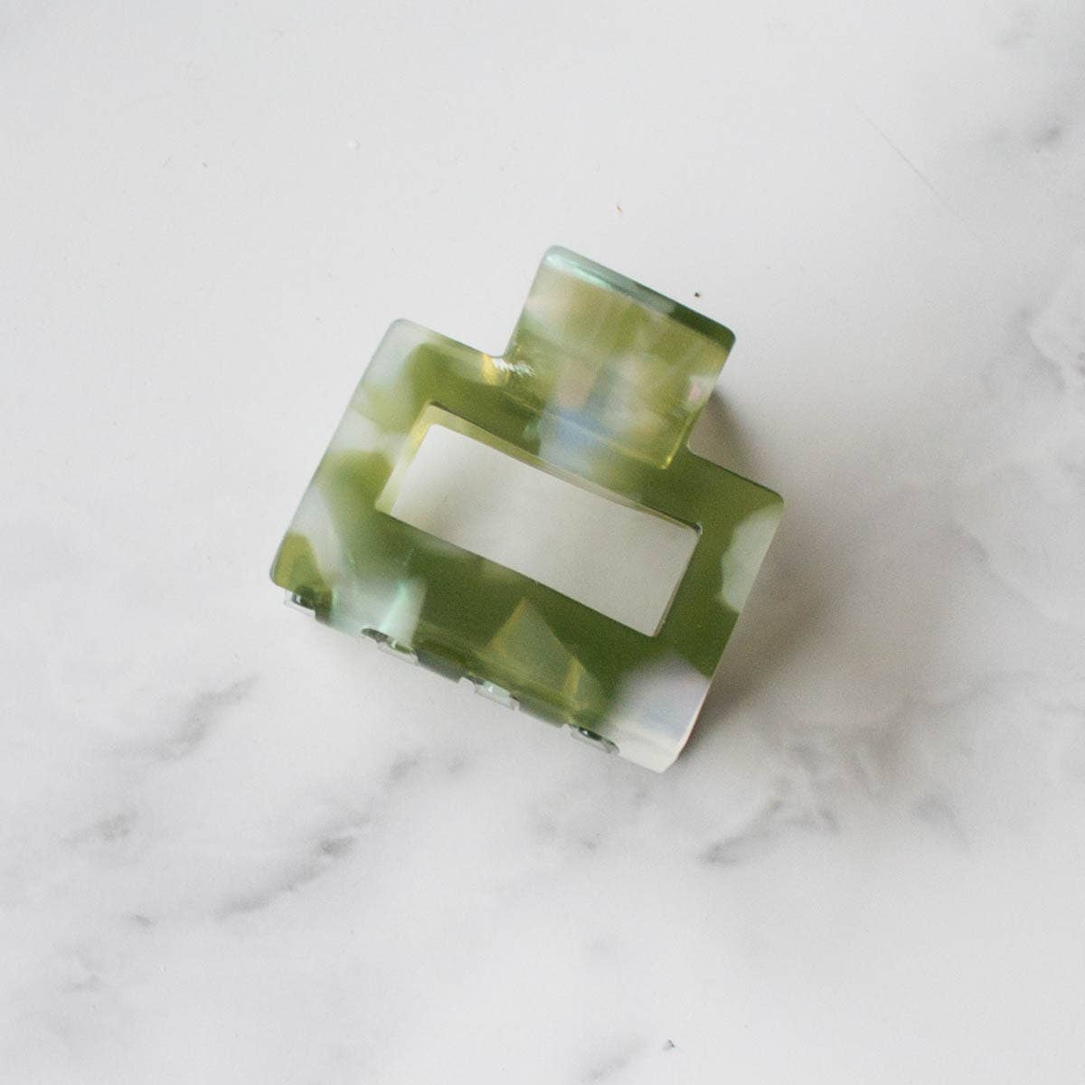 Eco Kylie Cellulose Acetate Hair Clip: Lavender Pearl