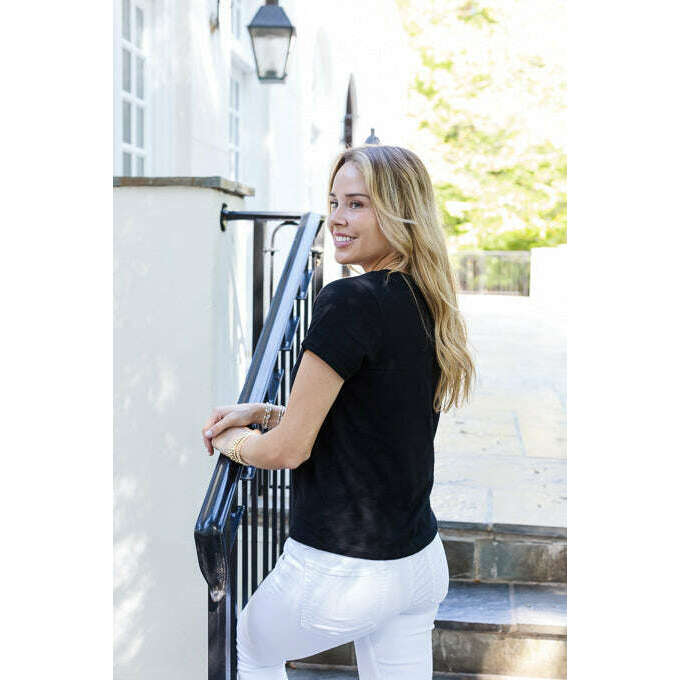 Vintage Low-Key V in Black