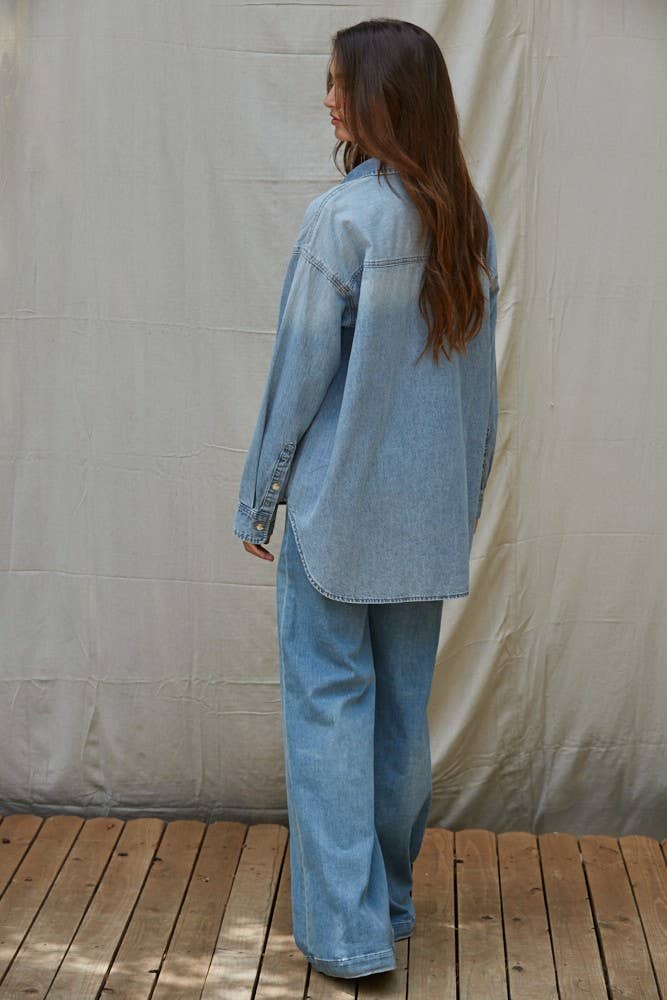 Chambray Buttondown Shirt