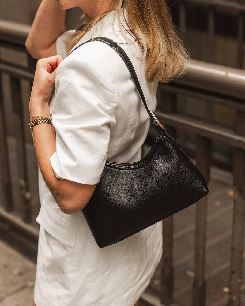 Amelia Shoulder Bag in Black
